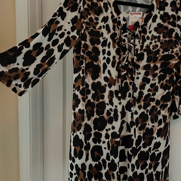 Leopard Print Coverup - Picture 4 of 7